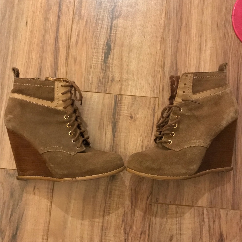 Brown/camel bootie/wedges
